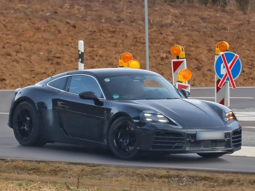 cayman ev (1)
